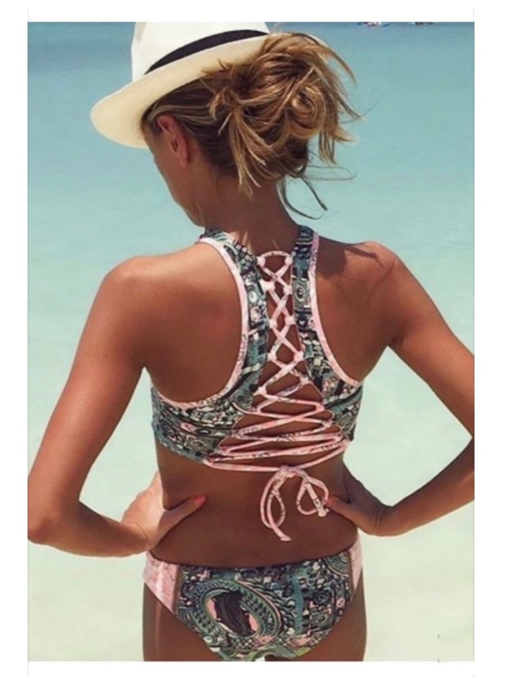 🧞♀️(TOP) Maaji Gypsy Surfer Lace Back Bikini Top- Medium.